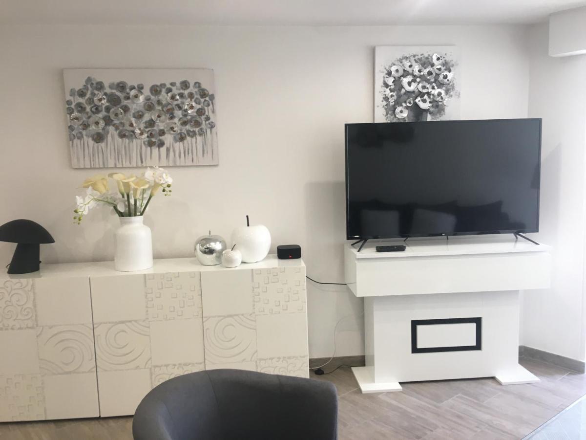 Loft Ravissant Avec Piscine Apartment กาญเนอ-ซูร์-แมร์ ภายนอก รูปภาพ