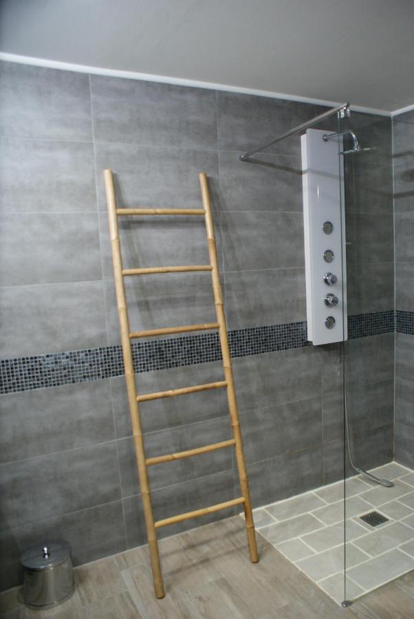 Loft Ravissant Avec Piscine Apartment กาญเนอ-ซูร์-แมร์ ภายนอก รูปภาพ