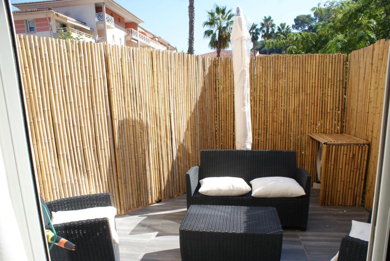 Loft Ravissant Avec Piscine Apartment กาญเนอ-ซูร์-แมร์ ภายนอก รูปภาพ
